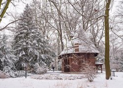 Zima, Park Szczytnicki, Kościół św Jana Nepomucena, Ośnieżone, Drzewa, Ławki, Latarnia, Wrocław