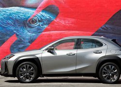 Lexus UX200, Ściana, Graffiti